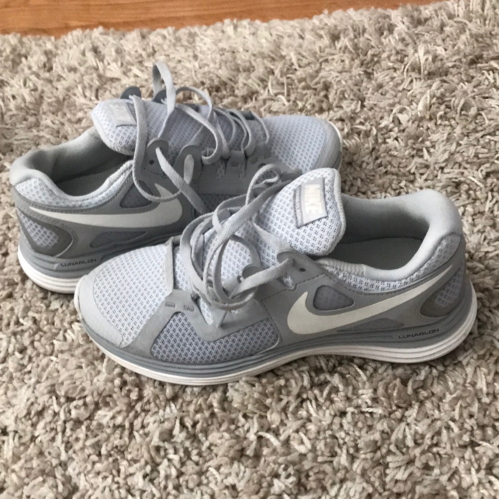 Nike women’s LunarFlash+